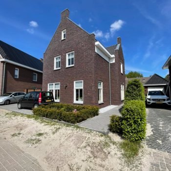 Nieuwbouw vrijstaand huis in Brouwhuis